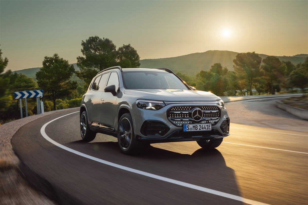 Le nouveau Mercedes-Benz GLB 200 arrive dans les showrooms [Vidéo]