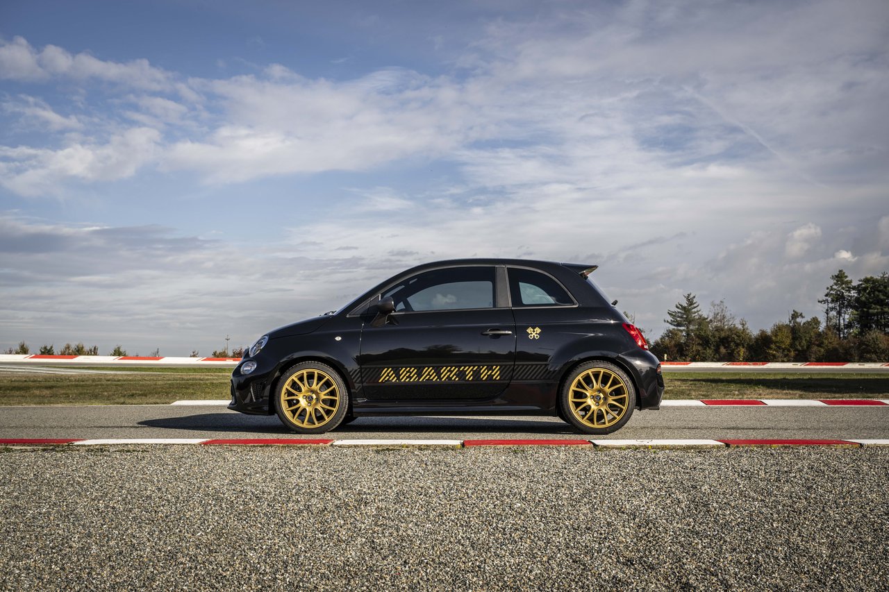Abarth 695 - Miniature 3