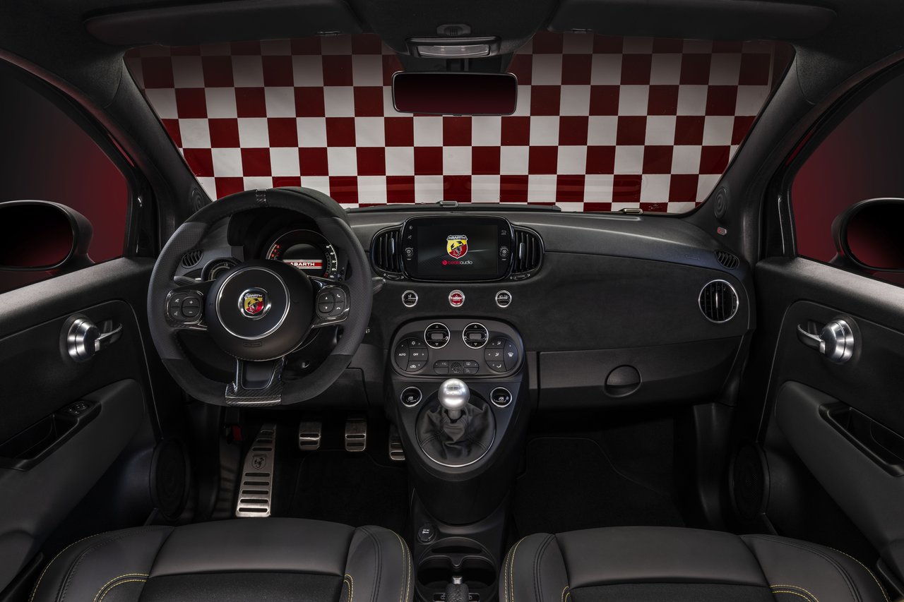 Abarth 695 - Miniature 7
