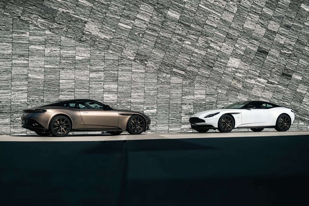 Aston Martin Db11 - Miniature 8