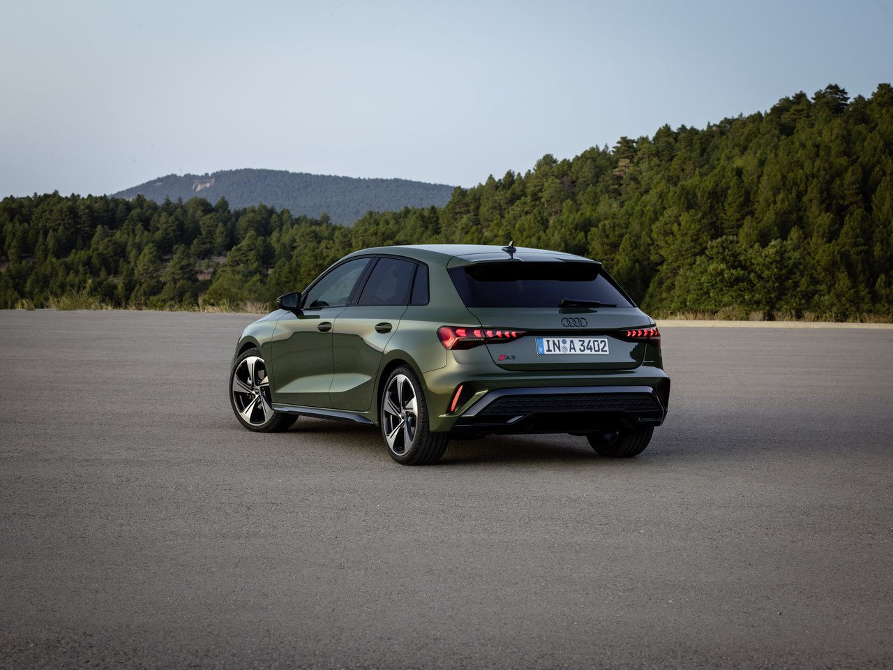 Audi A3 Sportback - Miniature 5