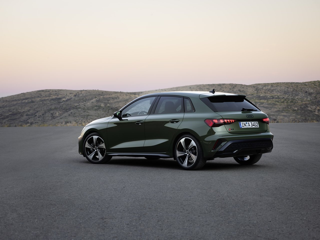 Audi A3 Sportback - Miniature 8
