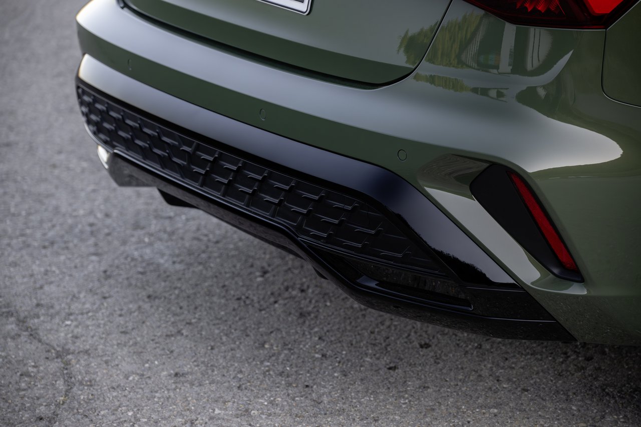 Audi A3 Sportback - Miniature 9