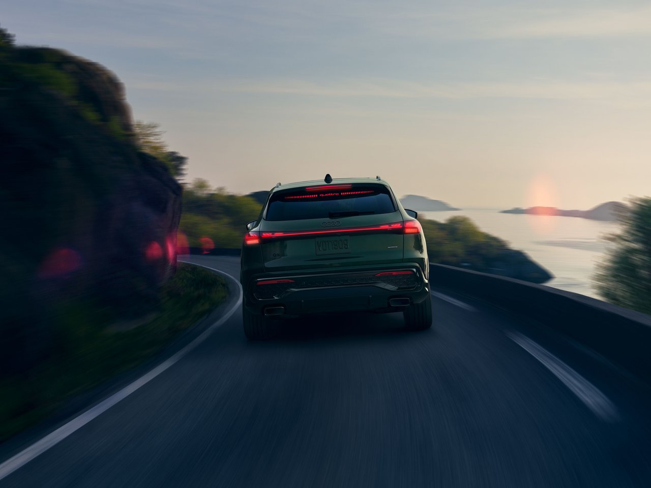 Audi Q5 - Miniature 4