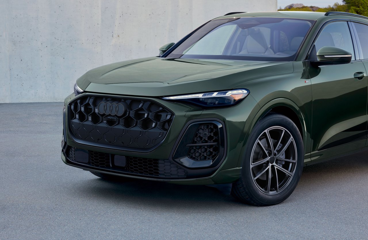 Audi Q5 - Miniature 6