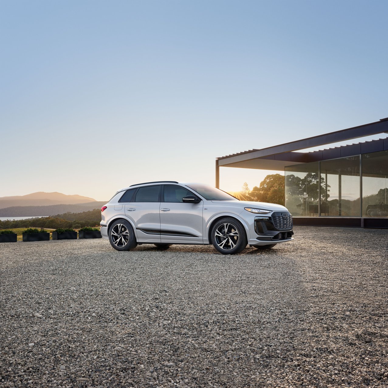Audi Q6 e-tron - Miniature 3