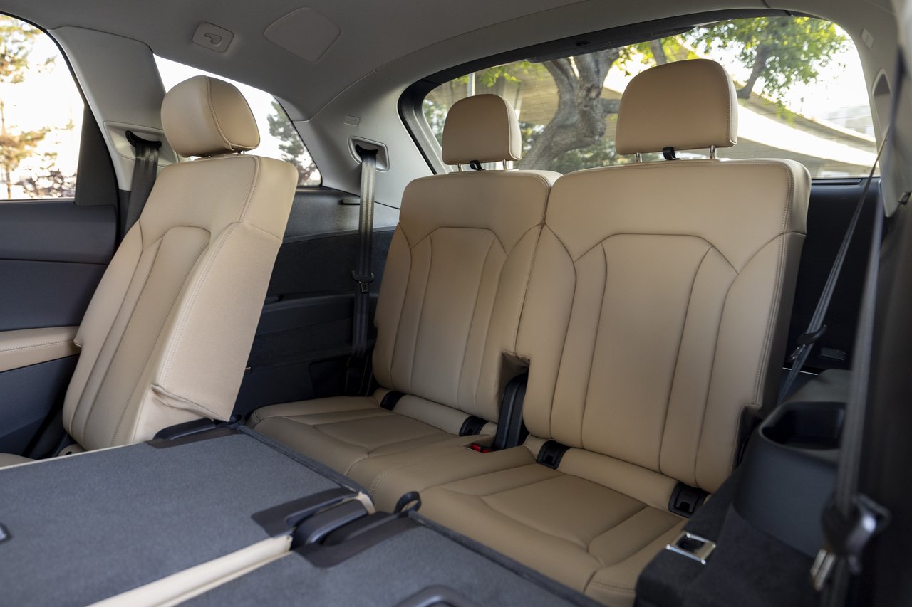 Audi Q7 PHEV - Miniature 10