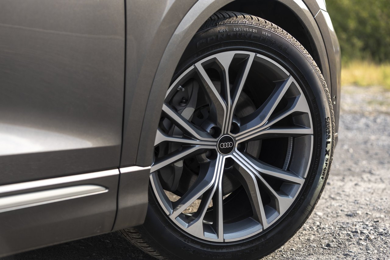 Audi Q8 - Miniature 9
