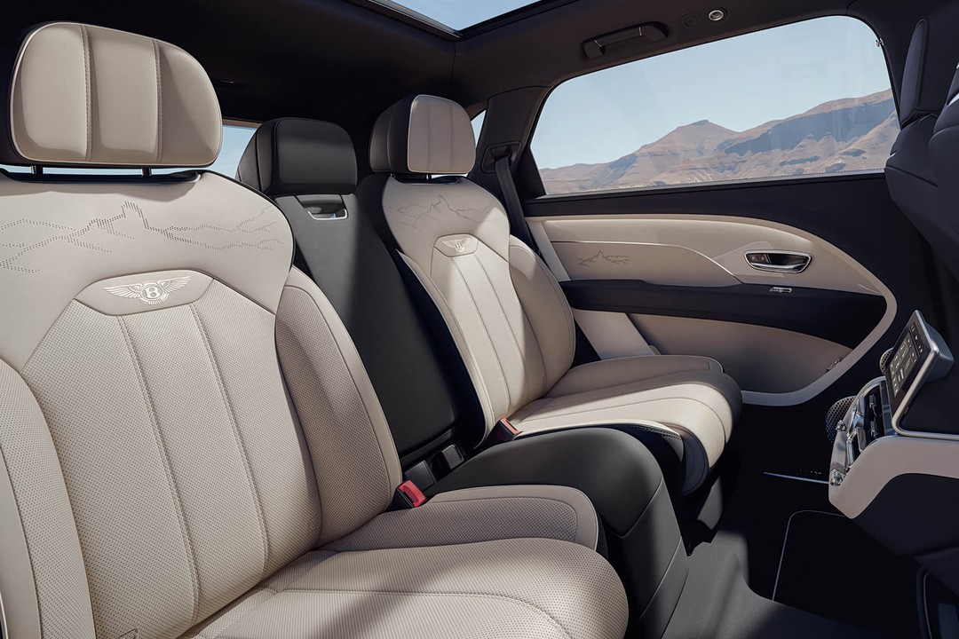 Bentley Bentayga - Miniature 7