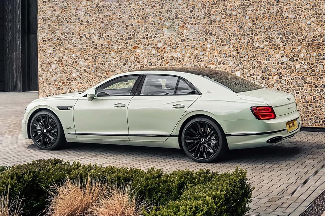 Bentley Flying Spur - Miniature 6