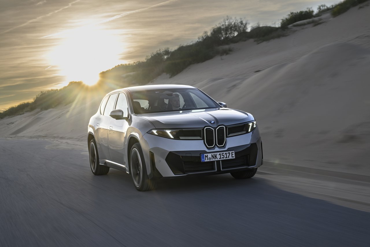 BMW iX3 - Miniature 7