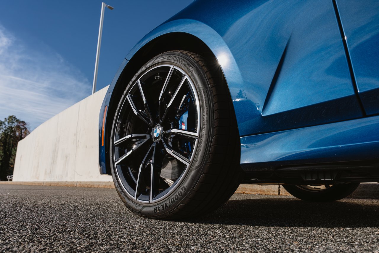 BMW Série 3 - Miniature 6