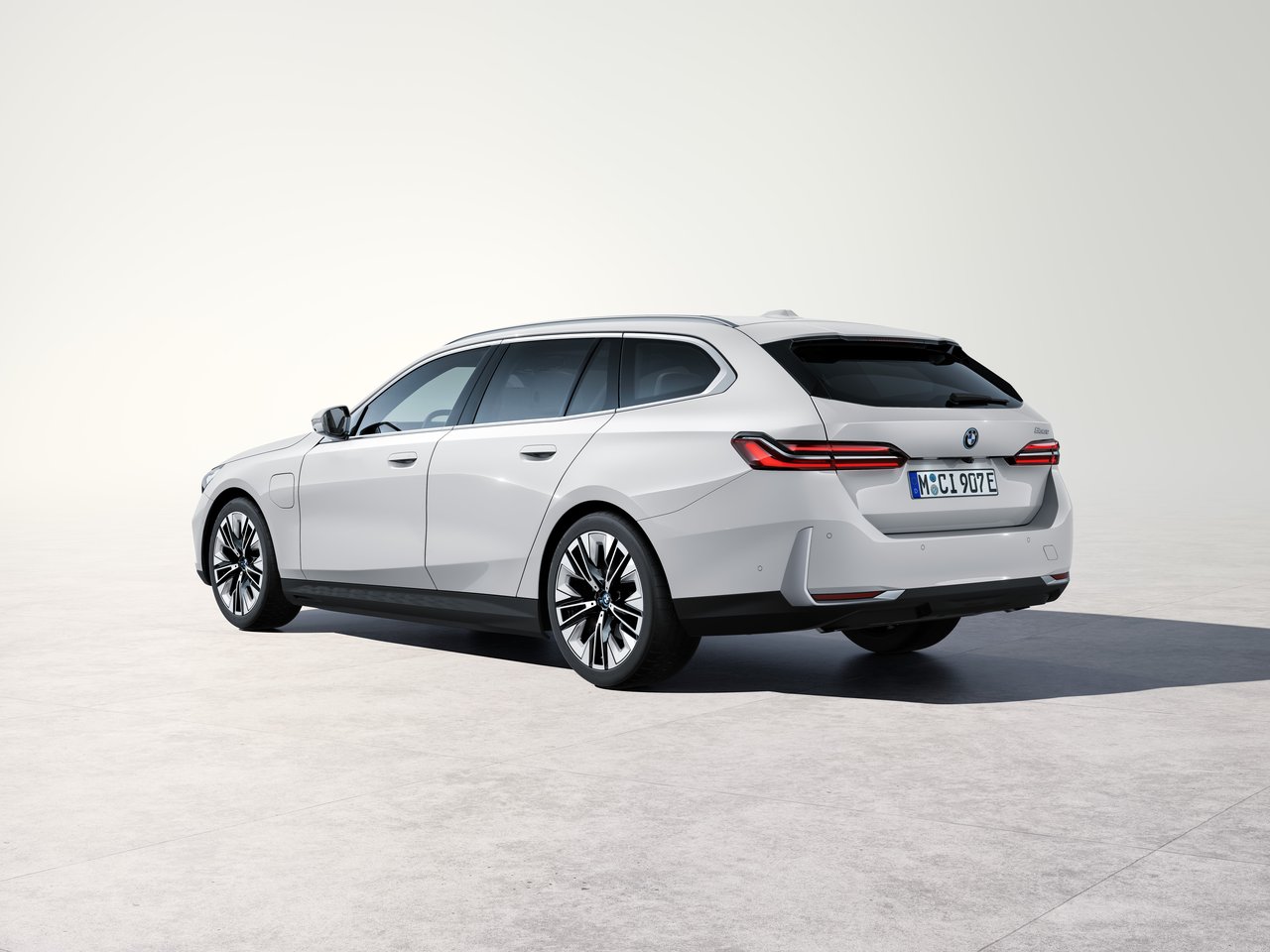BMW Série 5 PHEV - Miniature 3