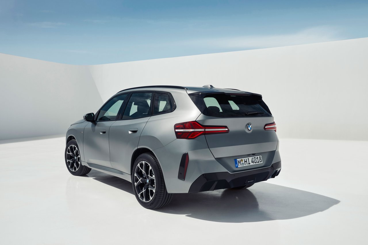 BMW X3 - Miniature 2