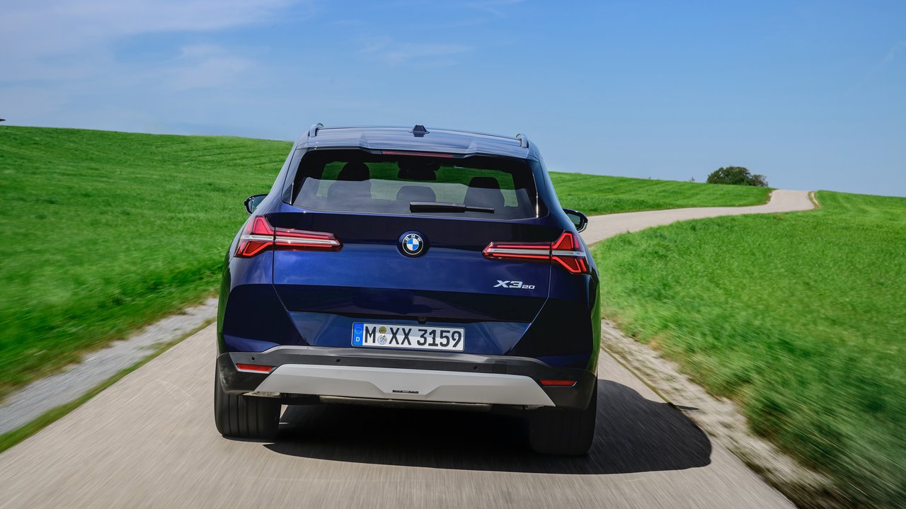 BMW X3 - Miniature 9