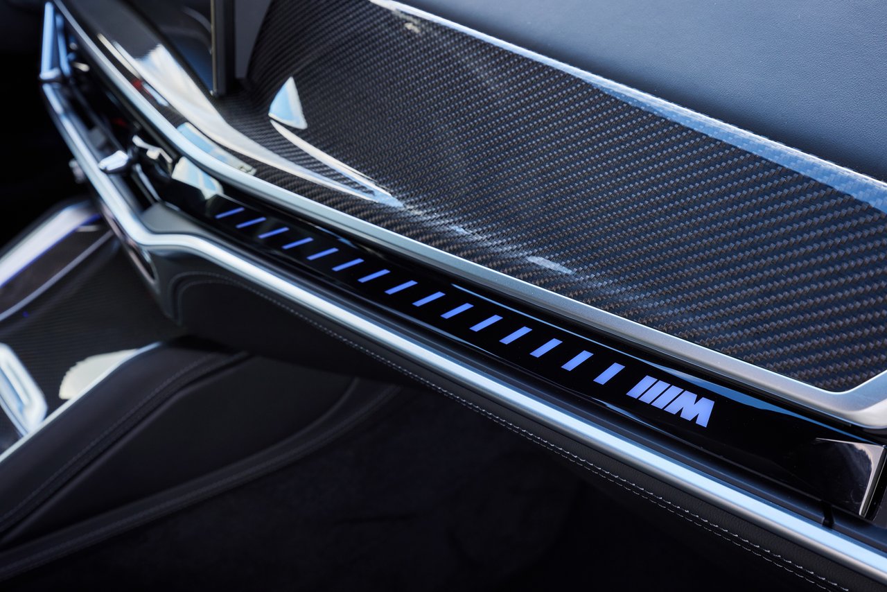 BMW X6 - Miniature 10