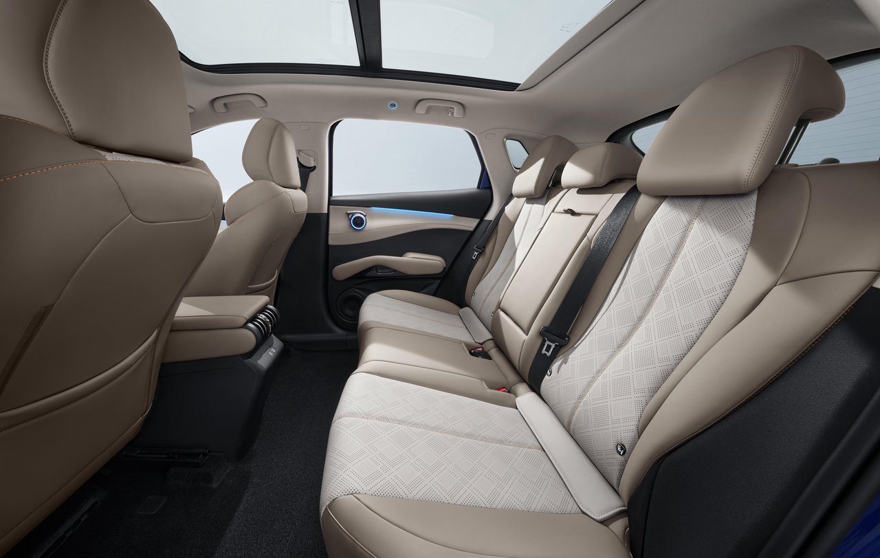 BYD Atto 3 - Miniature 8
