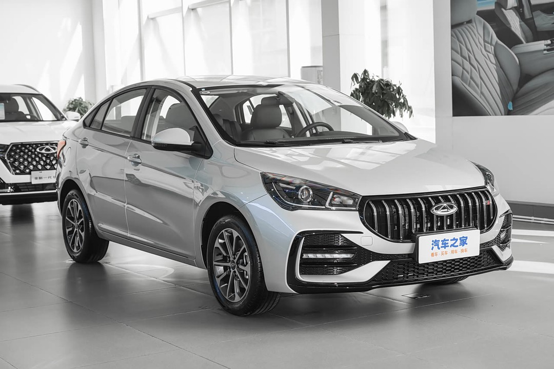 Chery Arrizo 6 - Miniature 5