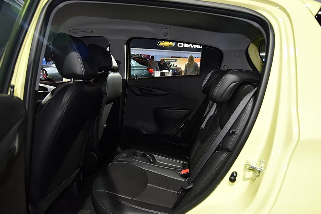 Chevrolet Spark - Miniature 2