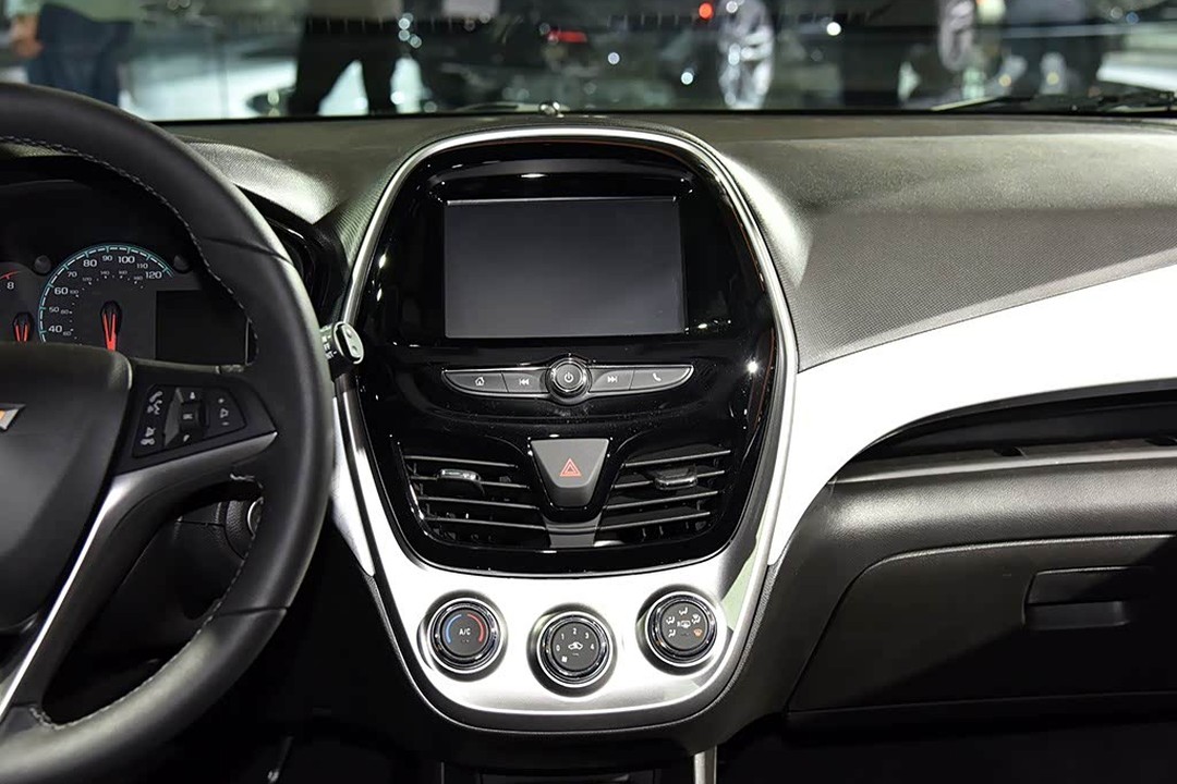 Chevrolet Spark - Miniature 4