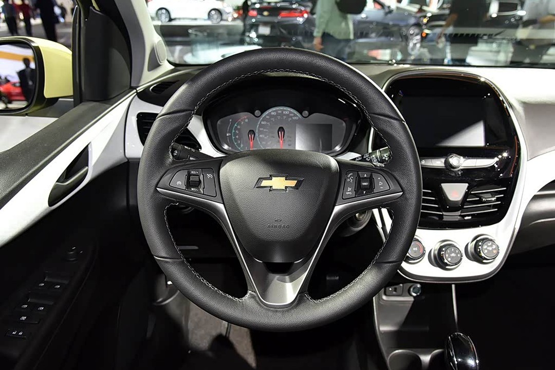 Chevrolet Spark - Miniature 5