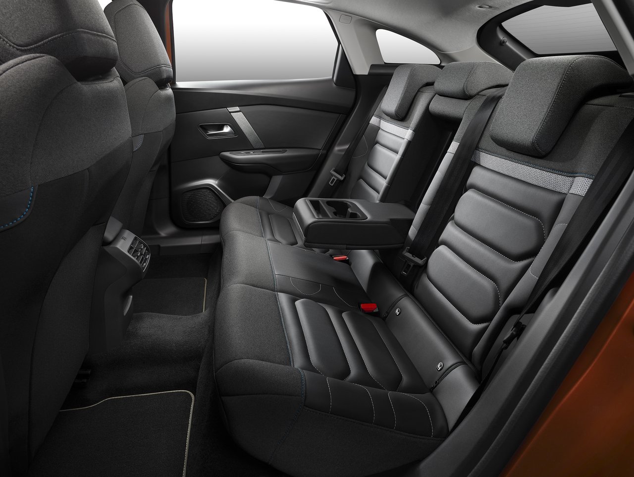 Citroën C4 - Miniature 10