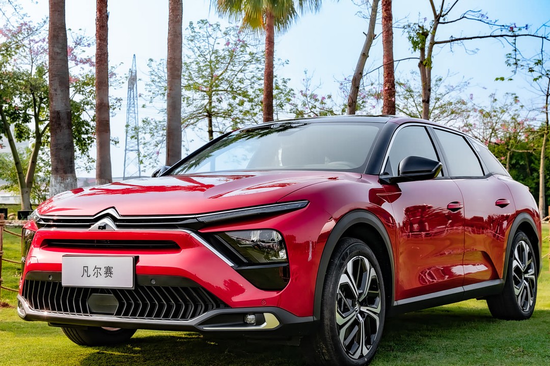 Citroën C4 X - Miniature 3