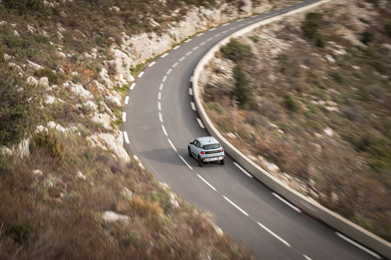 Dacia Spring - Miniature 4