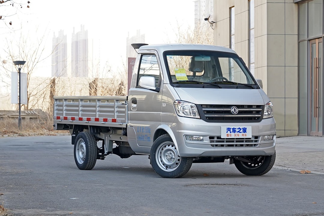 DFSK K01h - Miniature 13