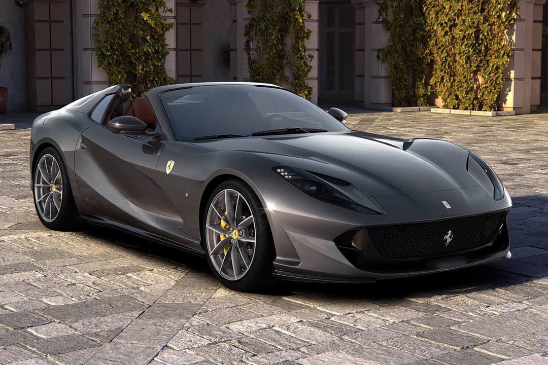 Ferrari 812 Superfast - Miniature 2