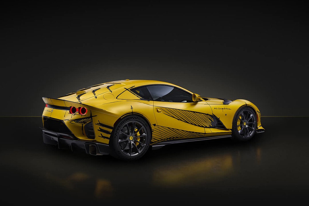 Ferrari 812 Superfast - Miniature 11