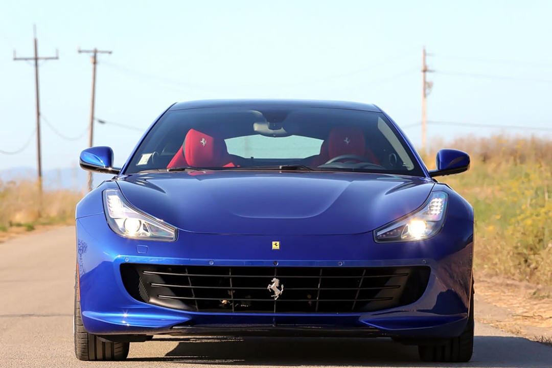 Ferrari Gtc4lusso - Miniature 3