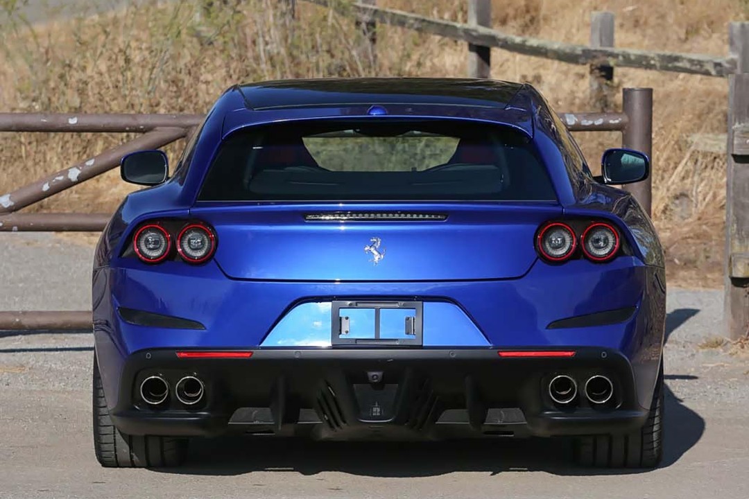 Ferrari Gtc4lusso - Miniature 5