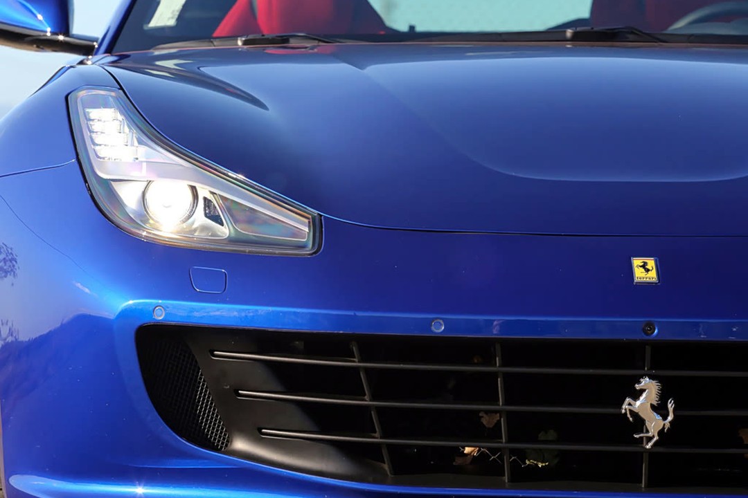 Ferrari Gtc4lusso - Miniature 8
