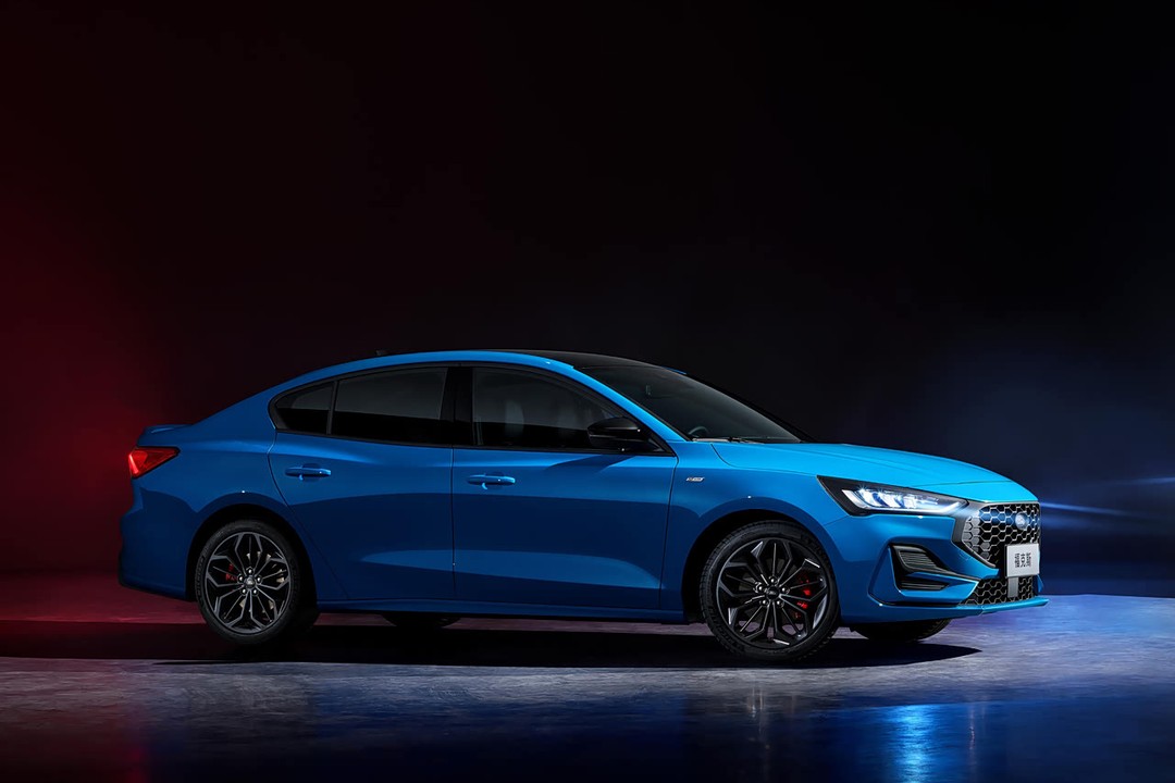 Ford Focus - Miniature 6