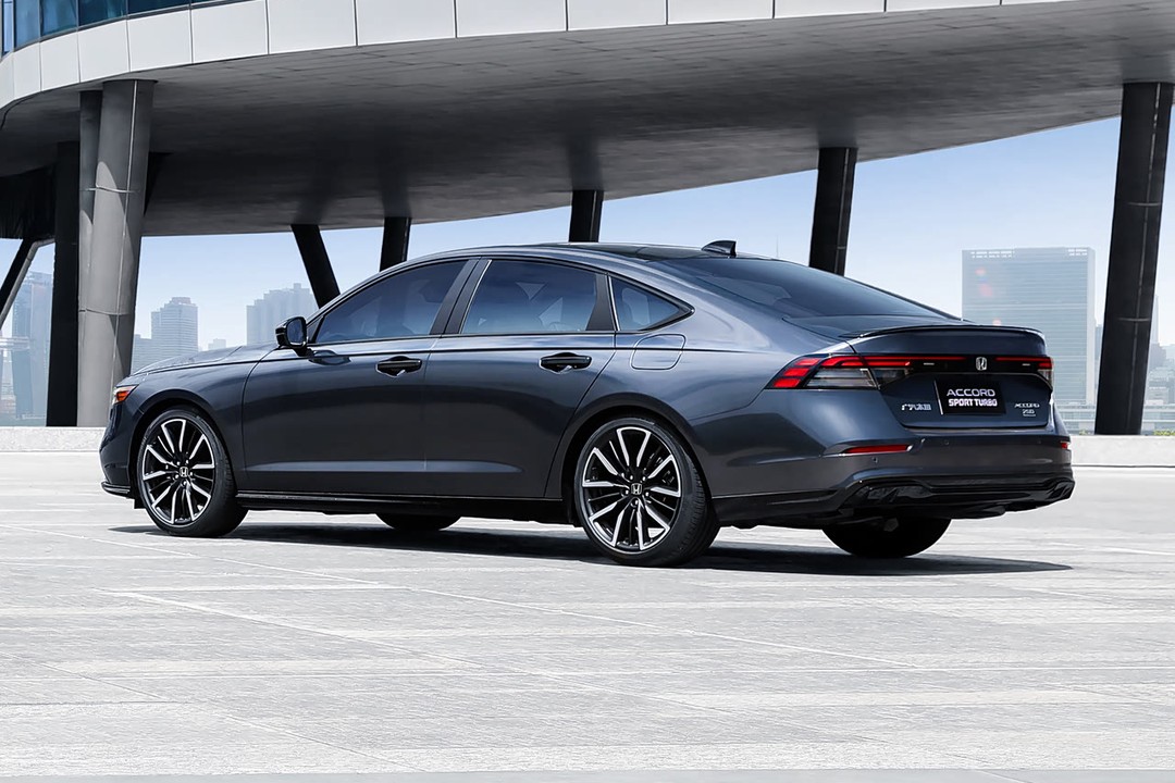 Honda Accord - Miniature 6