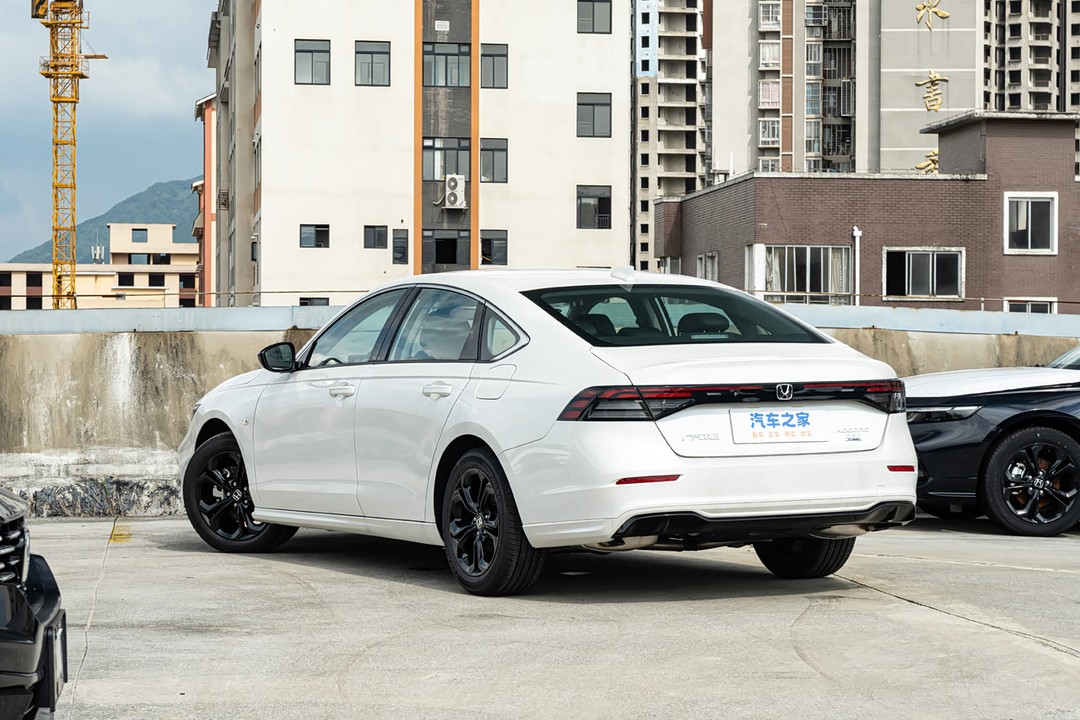 Honda Accord - Miniature 10