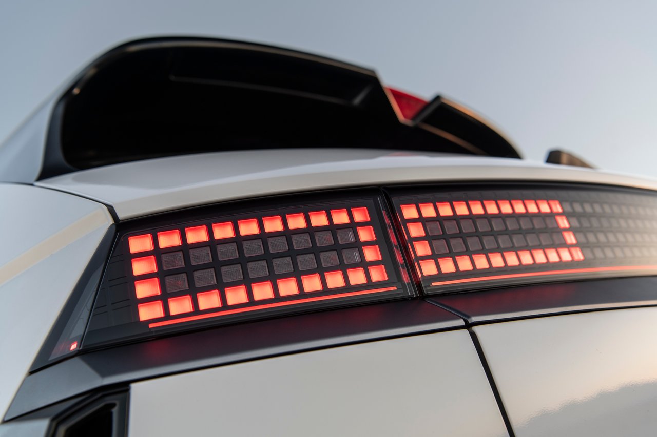 Hyundai IONIQ 5 - Miniature 6