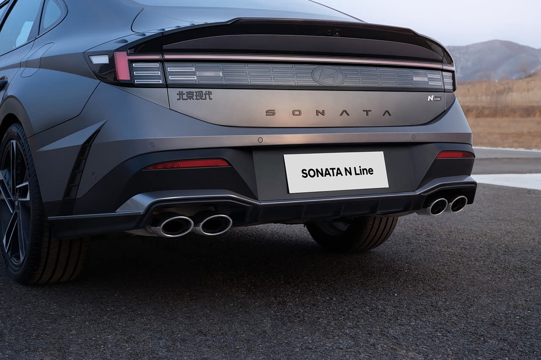 Hyundai Sonata - Miniature 12