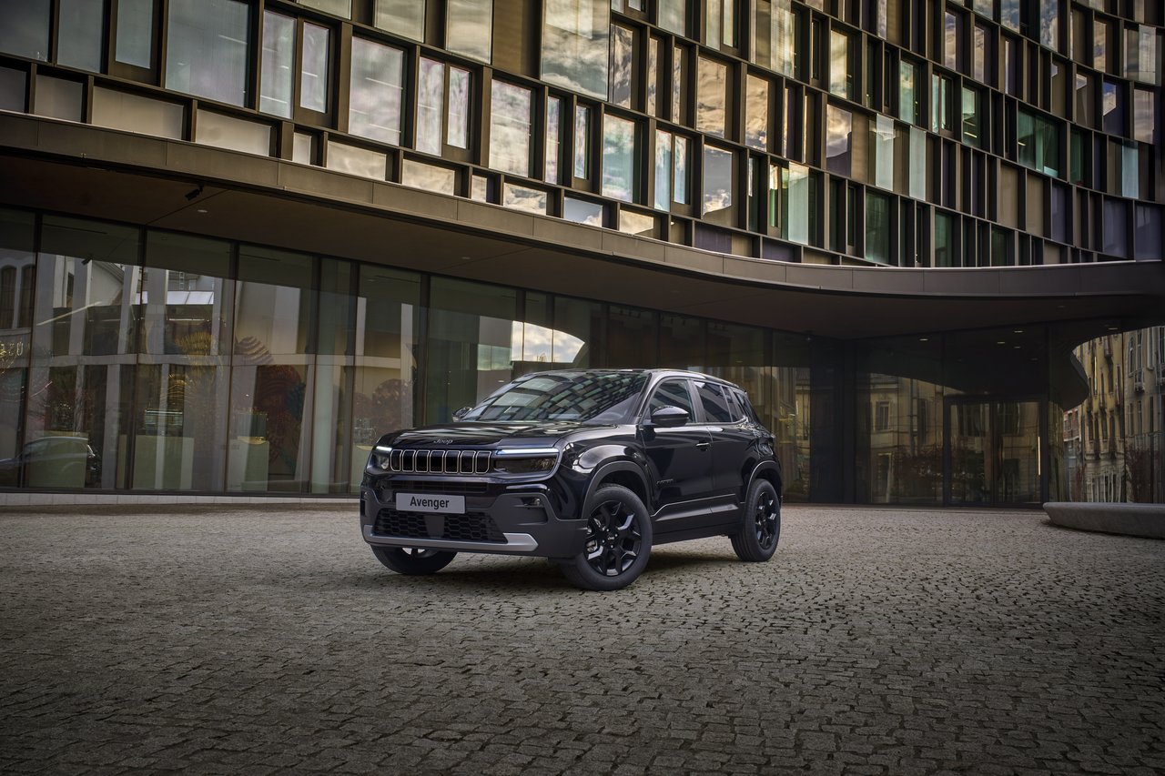 Jeep Avenger - Miniature 5