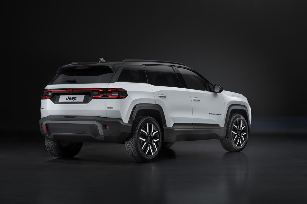 Jeep Compass - Miniature 3