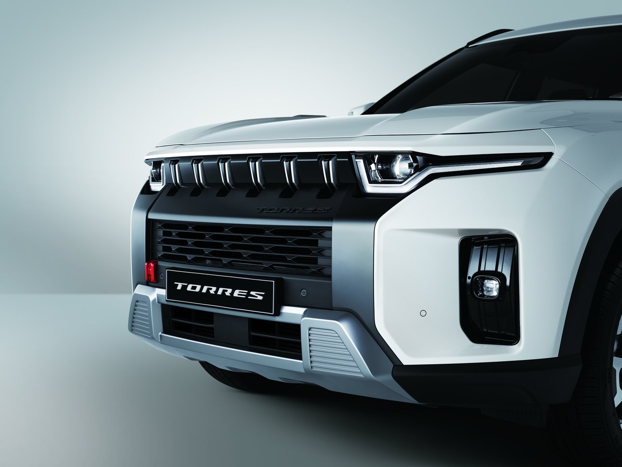 KGM Torres PHEV - Miniature 3