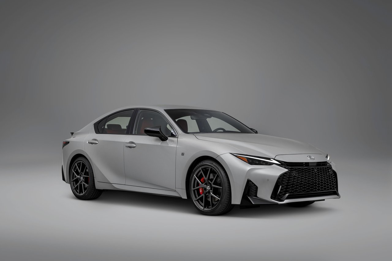 Lexus IS