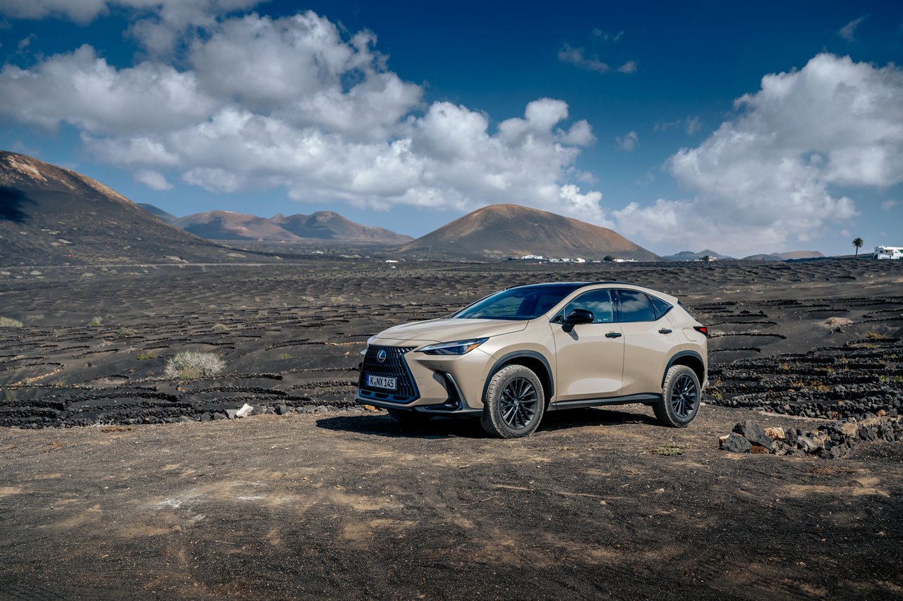 Lexus NX - Miniature 2
