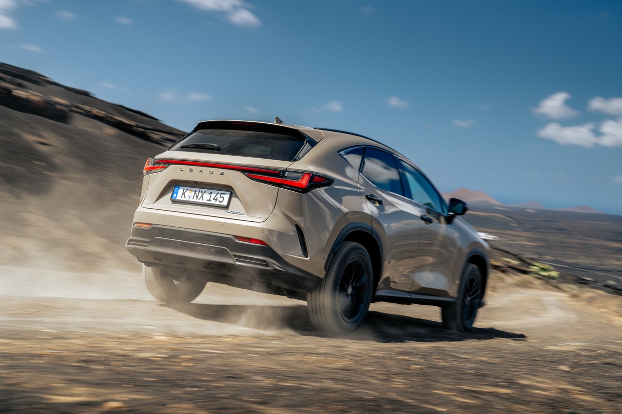 Lexus NX - Miniature 5