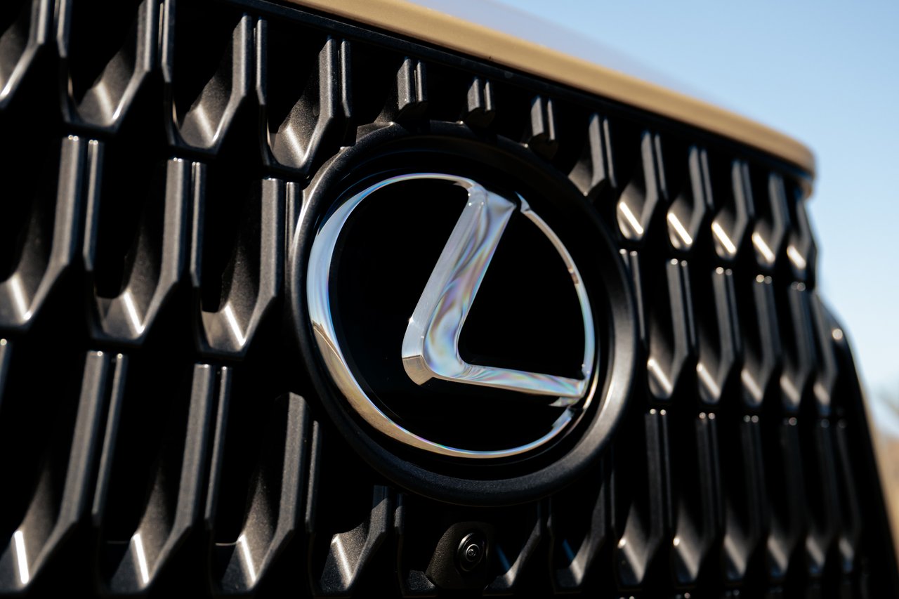 Lexus NX - Miniature 8