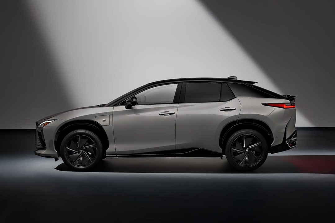 Lexus Rz - Miniature 8