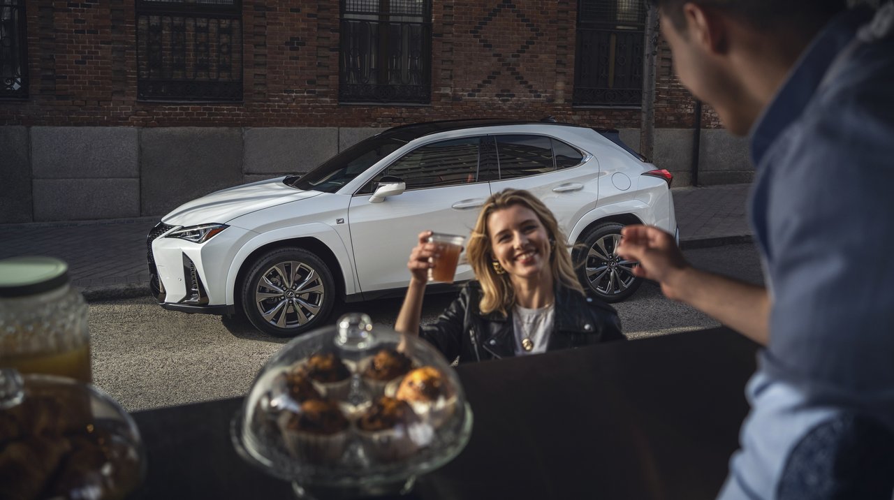 Lexus UX - Miniature 9