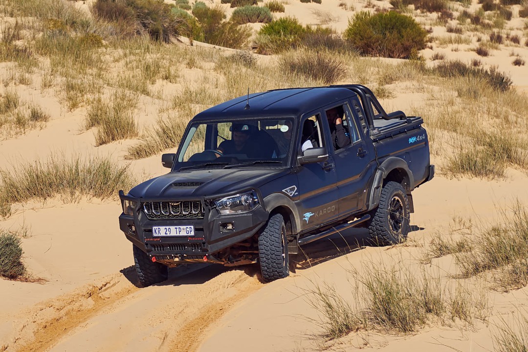 Mahindra Pik Up - Miniature 5