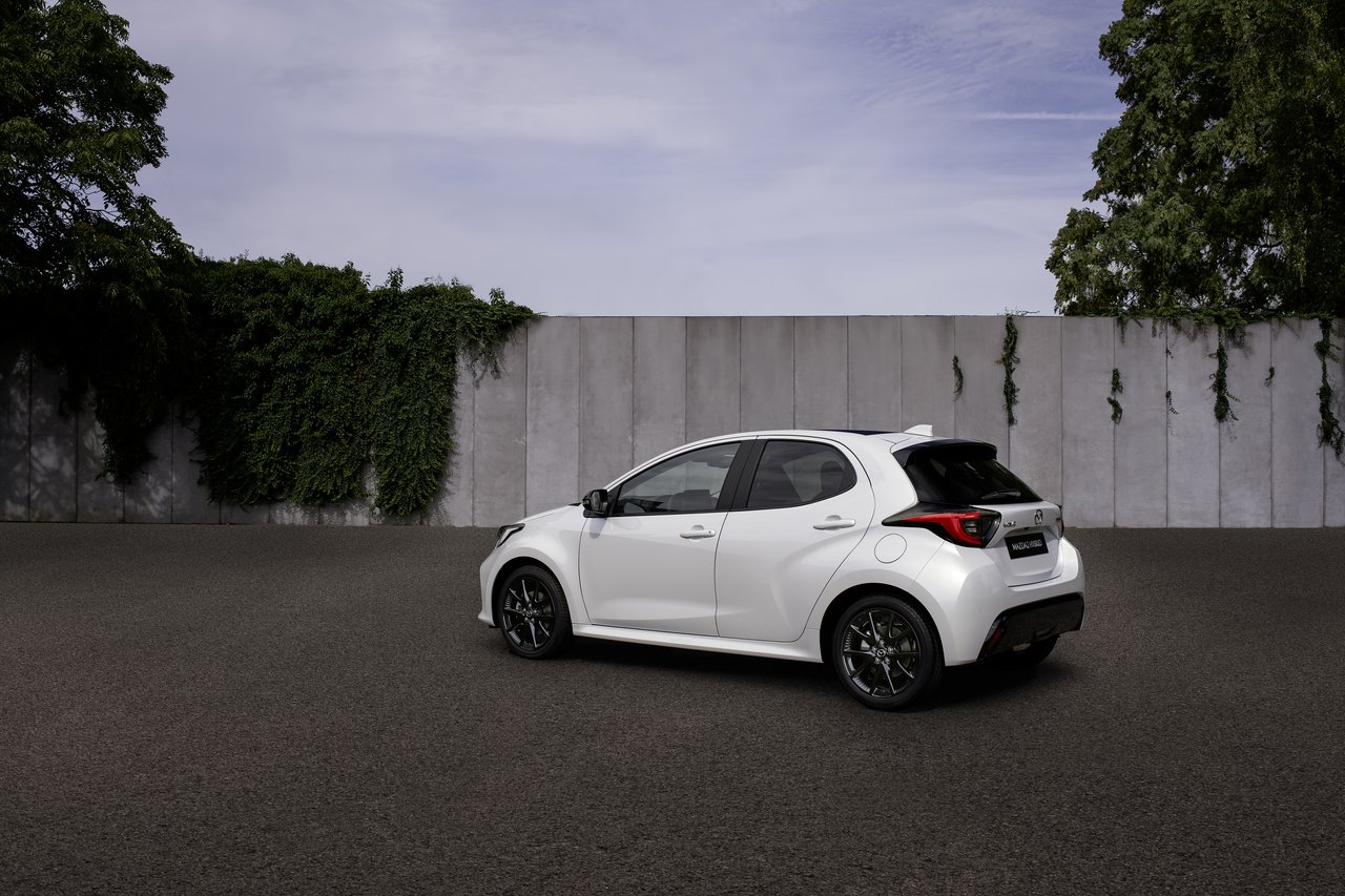 Mazda Mazda 2 - Miniature 7